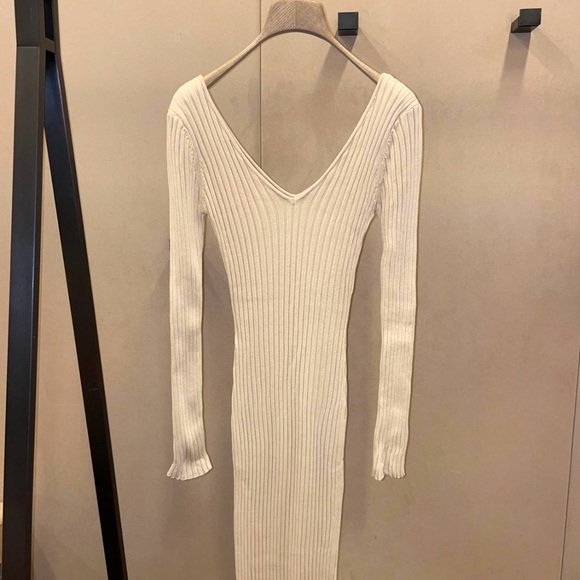 Naked wardrobe long sleeve knit dress - Picture 2 of 3